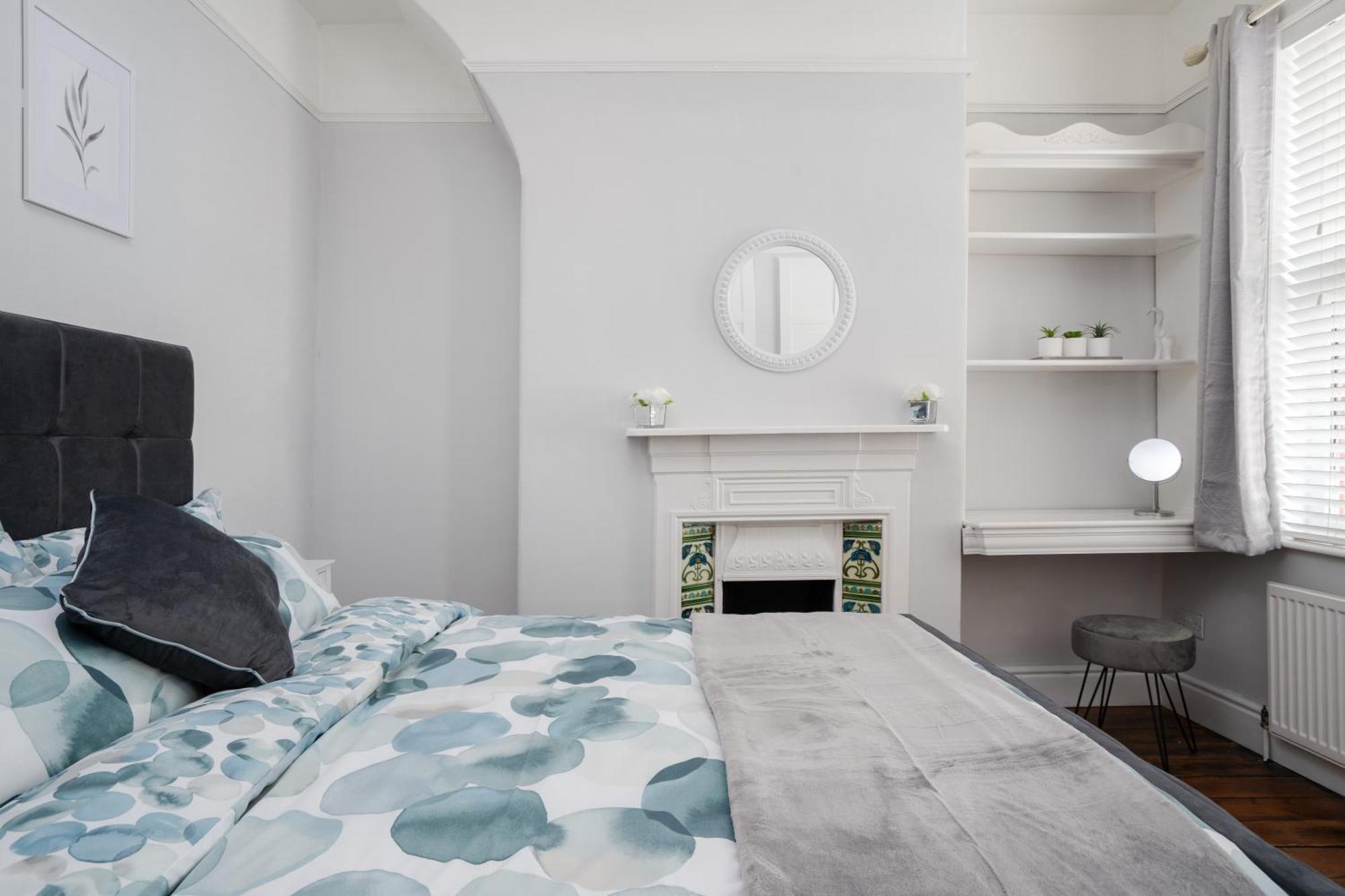Swiss Haven - Spacious 3 Bedroom House Liverpool Buitenkant foto