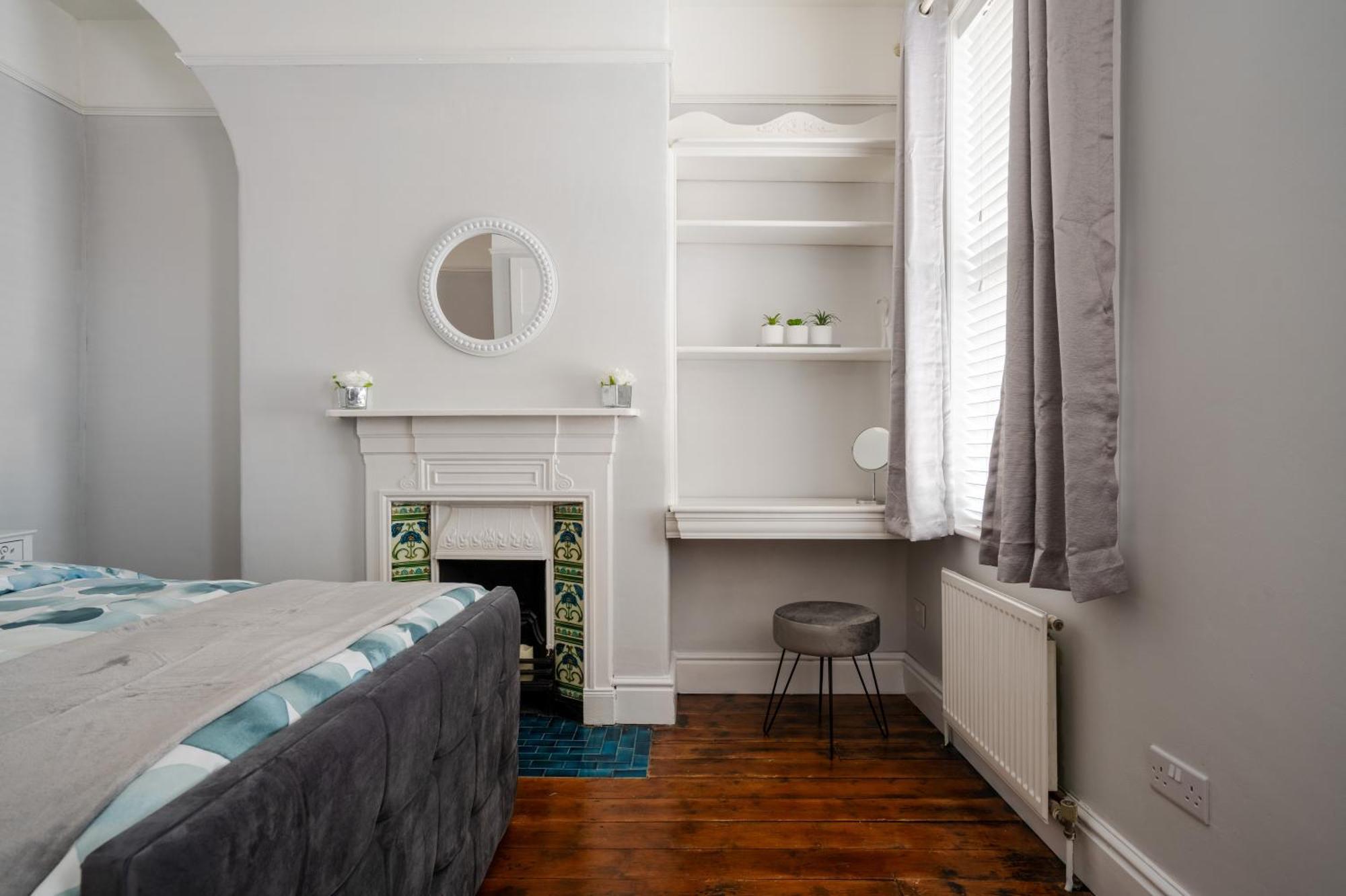 Swiss Haven - Spacious 3 Bedroom House Liverpool Buitenkant foto
