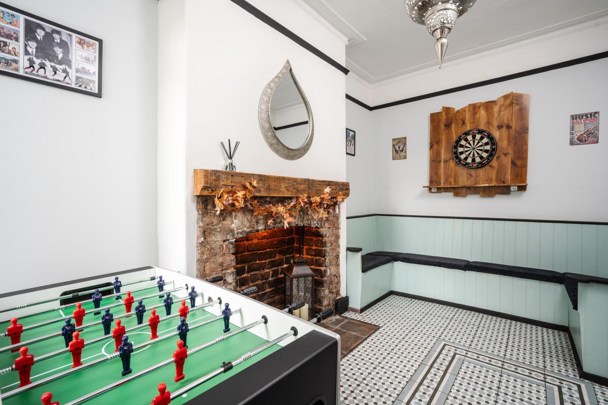 Swiss Haven - Spacious 3 Bedroom House Liverpool Buitenkant foto